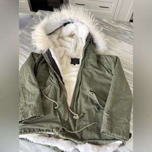 Macmookong Mac jacket size small very rare and unique celebrity vibe